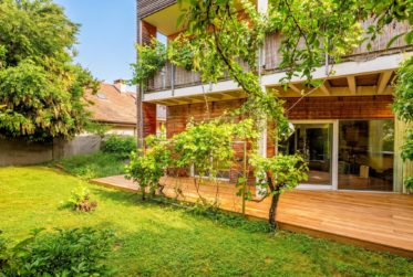 PLAN-LES-OUATES – VILLA CONTEMPORAINE AU CALME