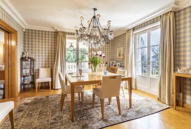 VANDOEUVRES - LUXUEUX APPARTEMENT 7 PIÈCES