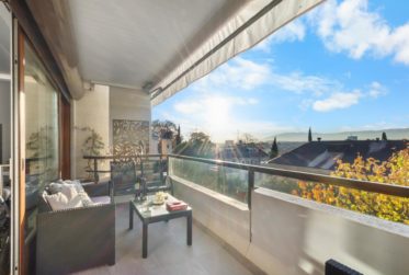 CHAMPEL - APPARTEMENT RÉNOVÉ AVEC BELLE VUE