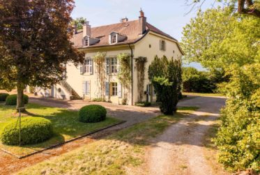 VANDŒUVRES - MAISON DE MAÎTRE SUR UNE GRANDE PARCELLE DE PLUS DE 10'000 M2