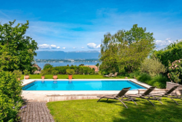 COLOGNY - VILLA D'EXCEPTION AVEC VUE IMPRENABLE SUR LE LAC