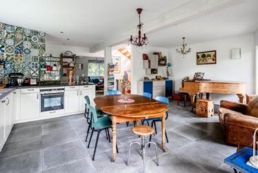 PLAN-LES-OUATES – VILLA CONTEMPORAINE AU CALME