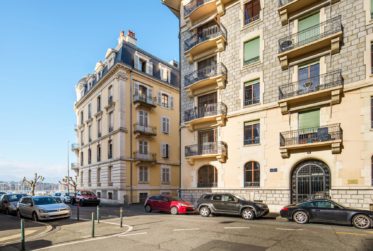 EAUX-VIVES - BEL APPARTEMENT DE RENDEMENT