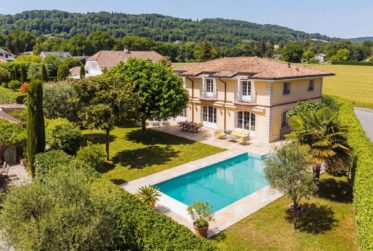 VANDŒUVRES - VILLA INDIVIDUELLE AVEC PISCINE