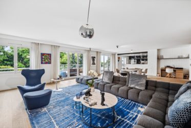 COLOGNY - MAGNIFIQUE APPARTEMENT 6 PIÈCES