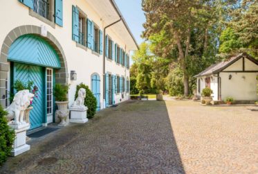 EXCLUSIF - MAGNIFIQUE PROPRIÉTÉ DE MAÎTRE DANS UN ÉCRIN DE VERDURE